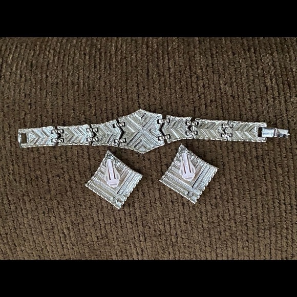 Vintage Sarah Coventry silver bracelet & earrings - Picture 4 of 9